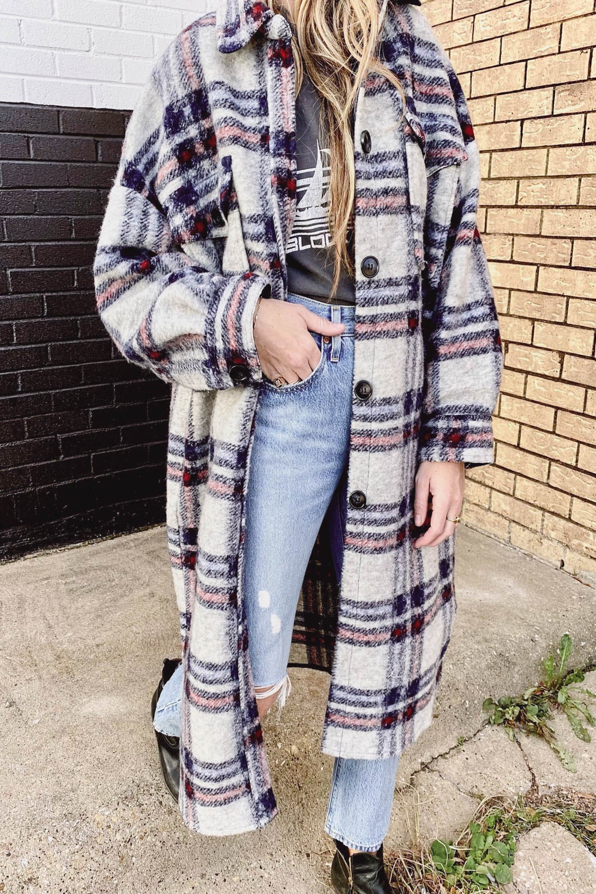Winter Women Coat Thickened Elegant Plush Loose Plaid Long Sleeved Woolen Coat - Iyanka