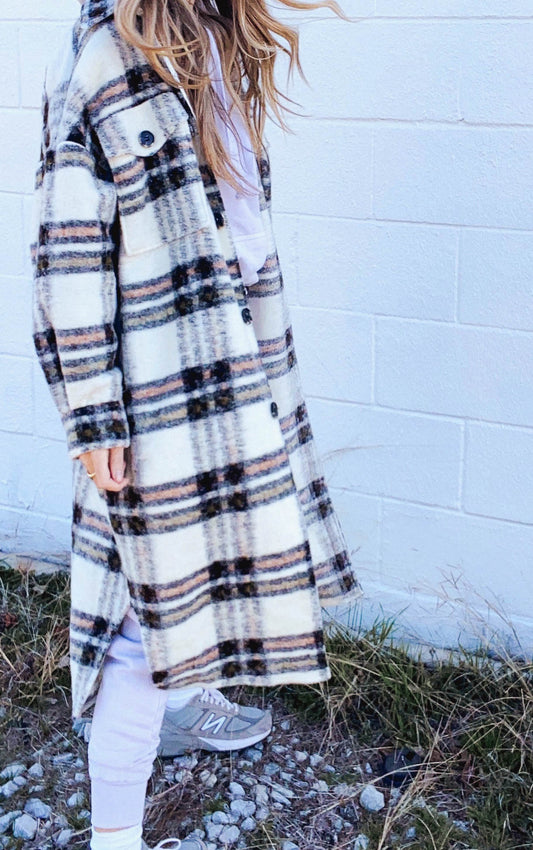 Winter Women Coat Thickened Elegant Plush Loose Plaid Long Sleeved Woolen Coat - Iyanka