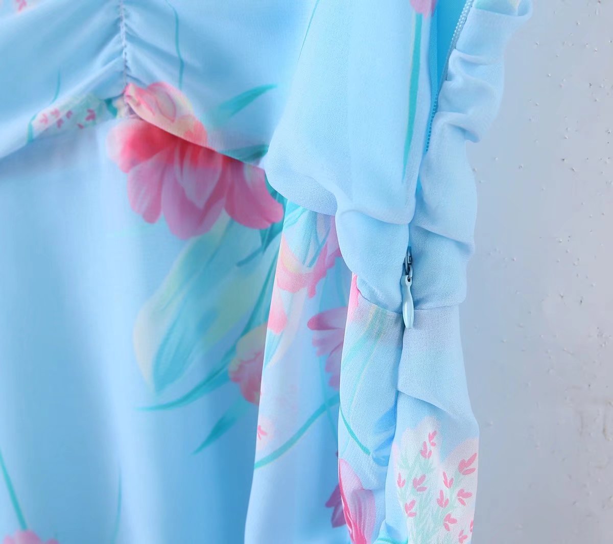 Wooden Ear Floral Print Pleated Ruffled Spaghetti Straps Dress Short Summer Women Clothing