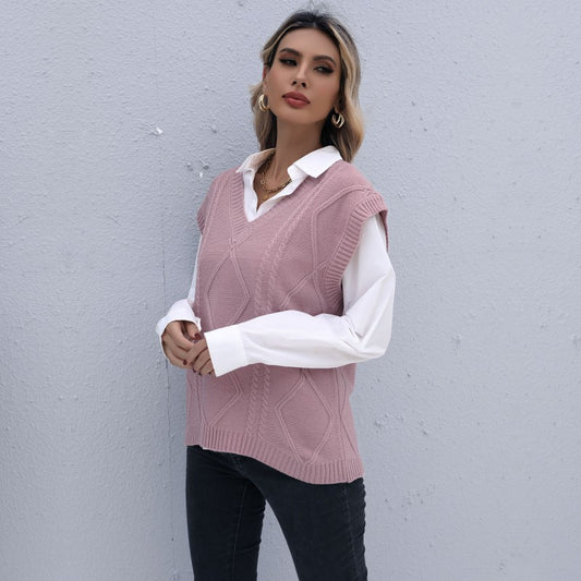 Early Autumn Women Wear Sleeveless Twist Solid Color Knitted Vest for Women - Iyanka