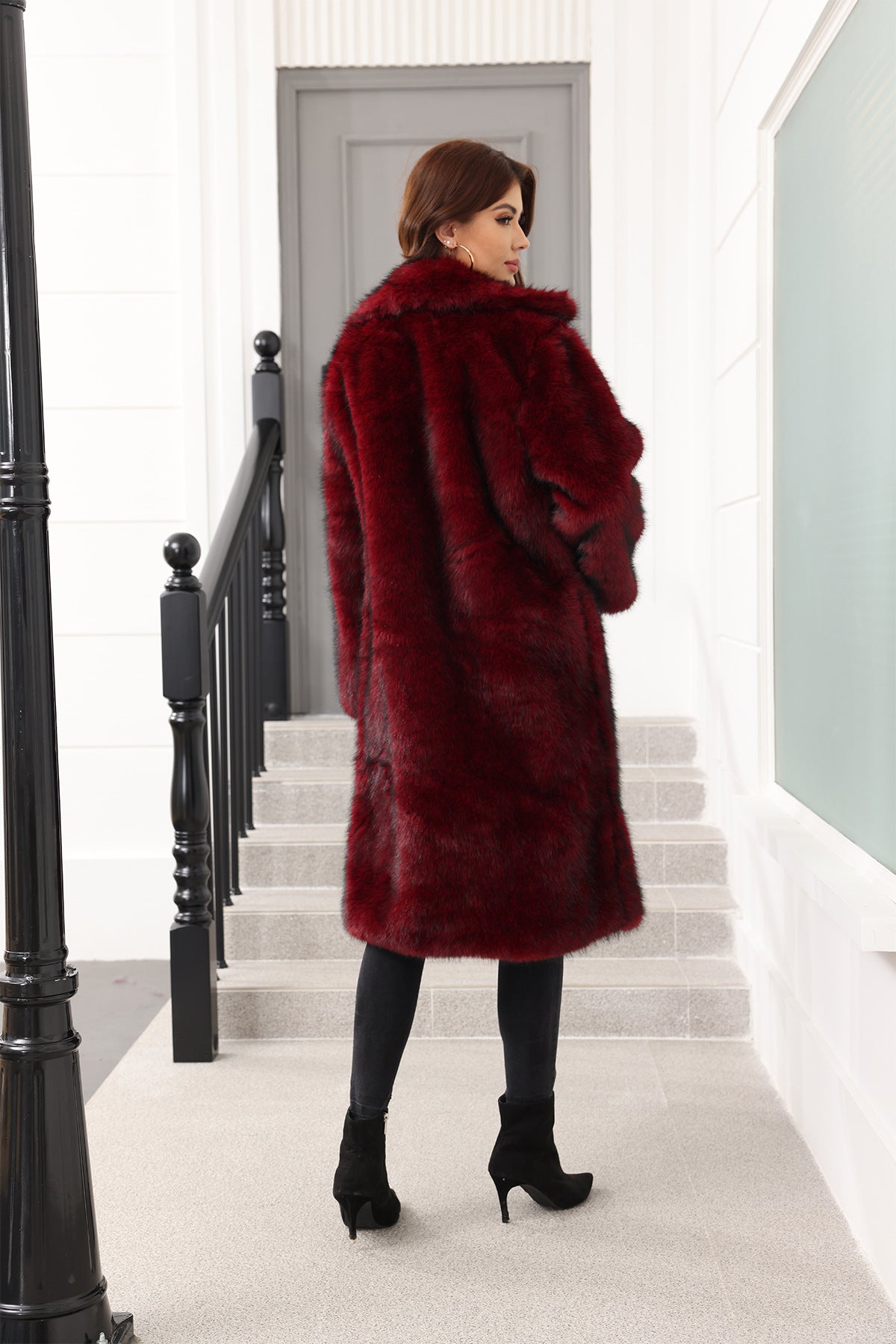 Long Women Clothing Faux Fur Coat Thickened Young Fur Coat Fashionable Jacket - Iyanka