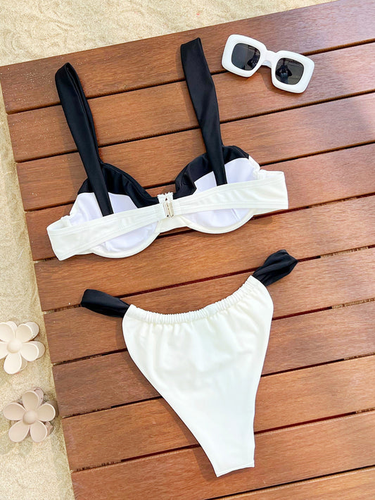 Sexy Halter Bikini Split Swimsuit Solid Color Stitching Swimwear - Iyanka
